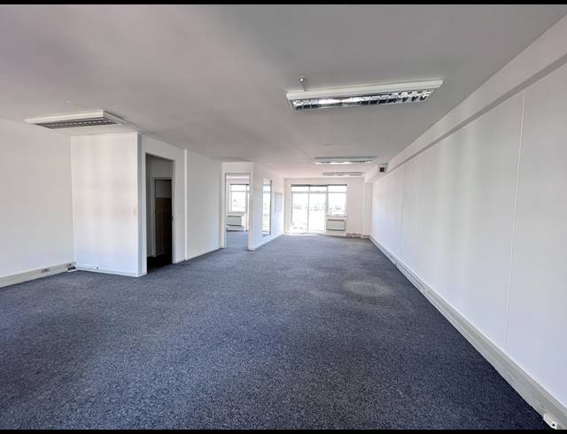105M² OFFICE TO LET IN CENTURY CITY